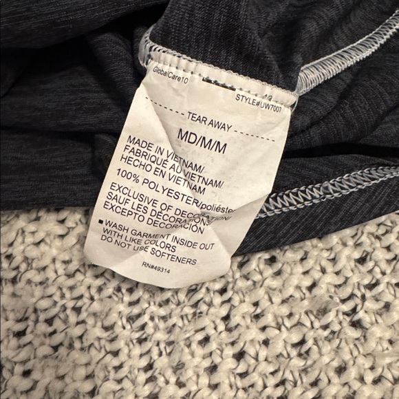 Under Armour Women’s HeatGear Long Sleeve Tee – Size Medium – Coastal Carolina - Picture 2 of 6